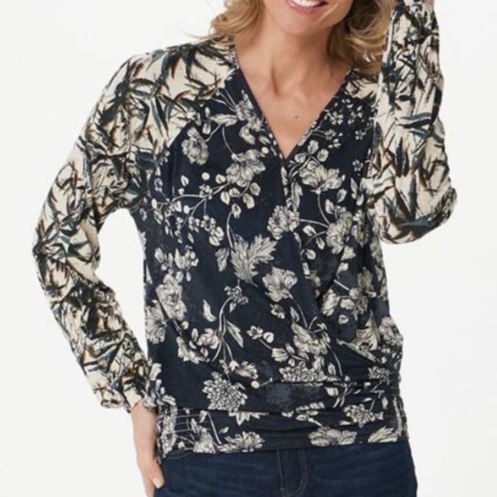 The Muses Lounge knit floral printed long sleeve top women plus size 3X